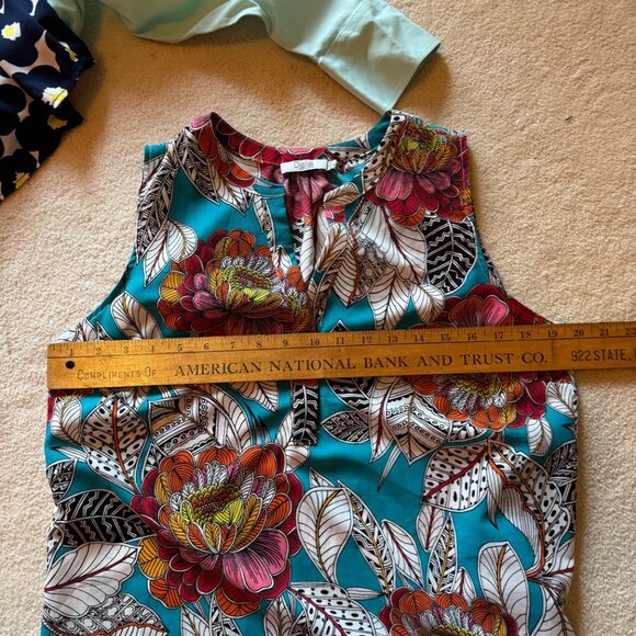 Bold Blue floral tunic, size M - Picture 8 of 8